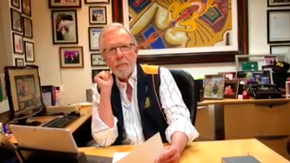 La percepción es que va por Santa Lucía