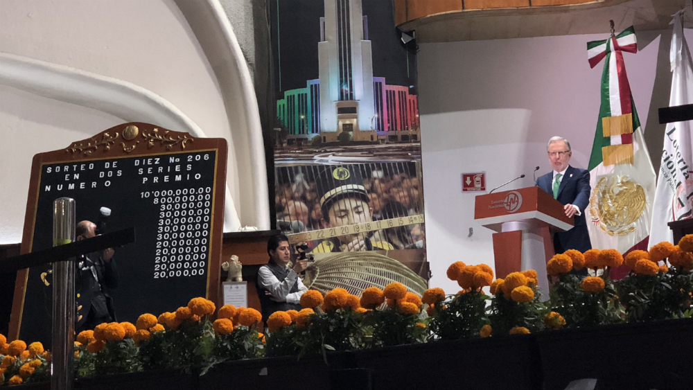 Celebran sorteo de la Lotería Nacional con homenaje a López-Dóriga - lopez-doriga-sorteo-loteria