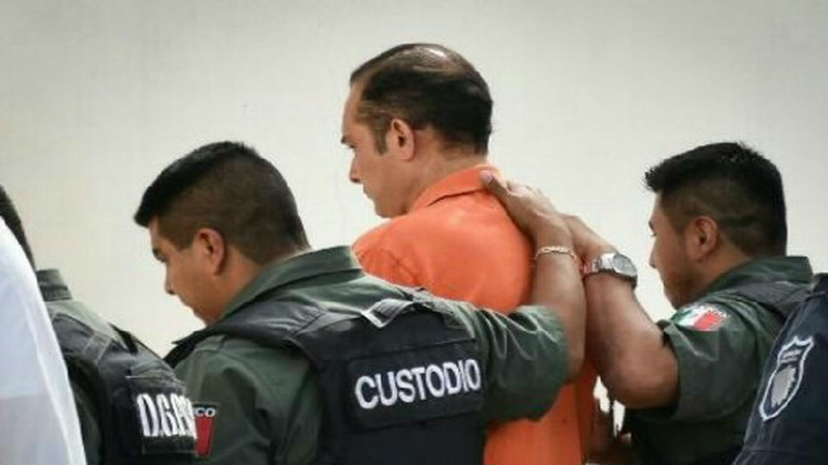 Se ampara exfiscal de Veracruz por desaparición forzada