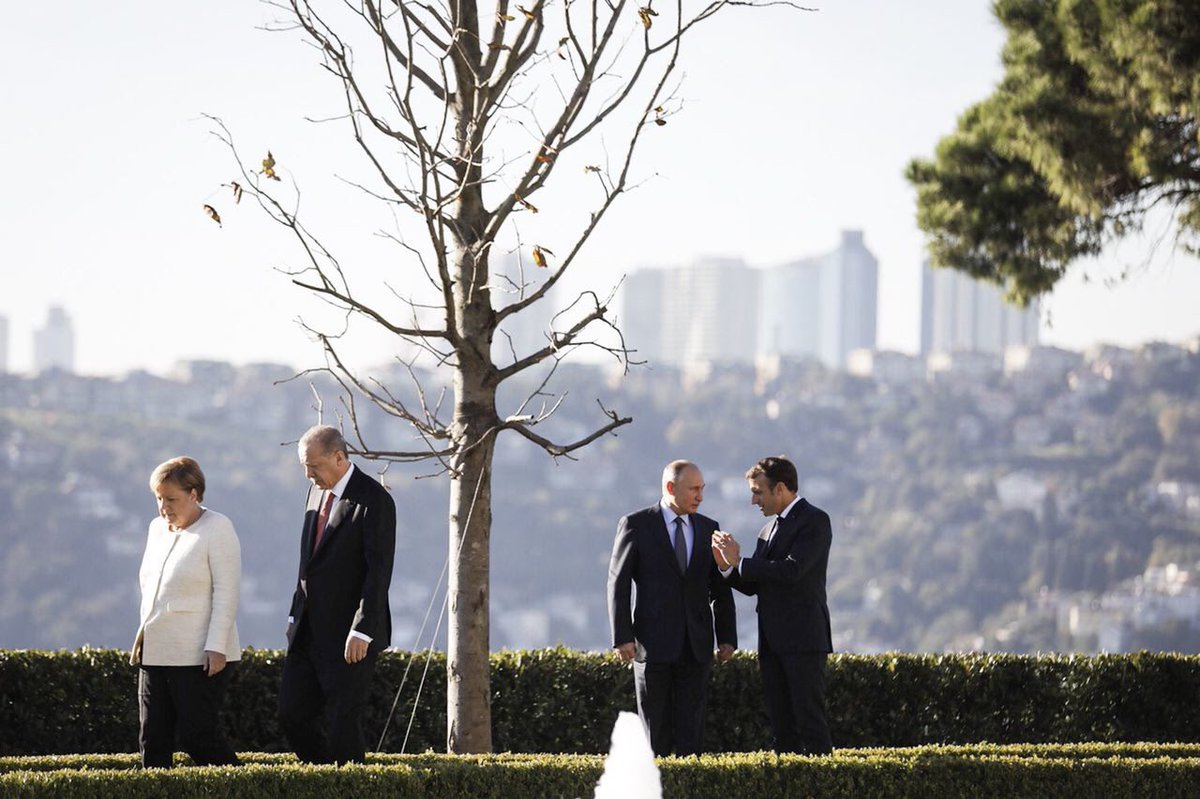 Alemania y Francia acuerdan sanciones tras asesinato de Khashoggi - macron-merkel