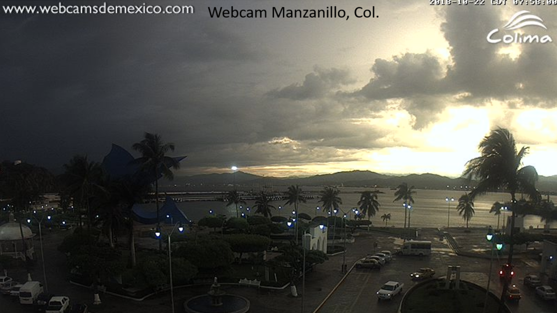 ‘Willa’ se aproxima a México con vientos de 250 km/h