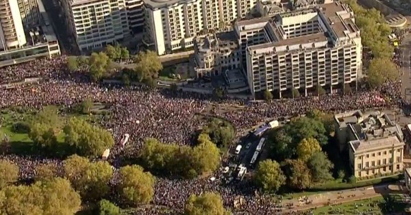 Miles marchan en Londres pidiendo un referéndum sobre el Brexit - marcha-brexit-reino-unido
