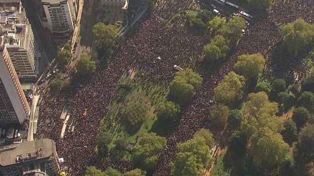 Miles marchan en Londres pidiendo un referéndum sobre el Brexit - marcha-reino-unido-brexit