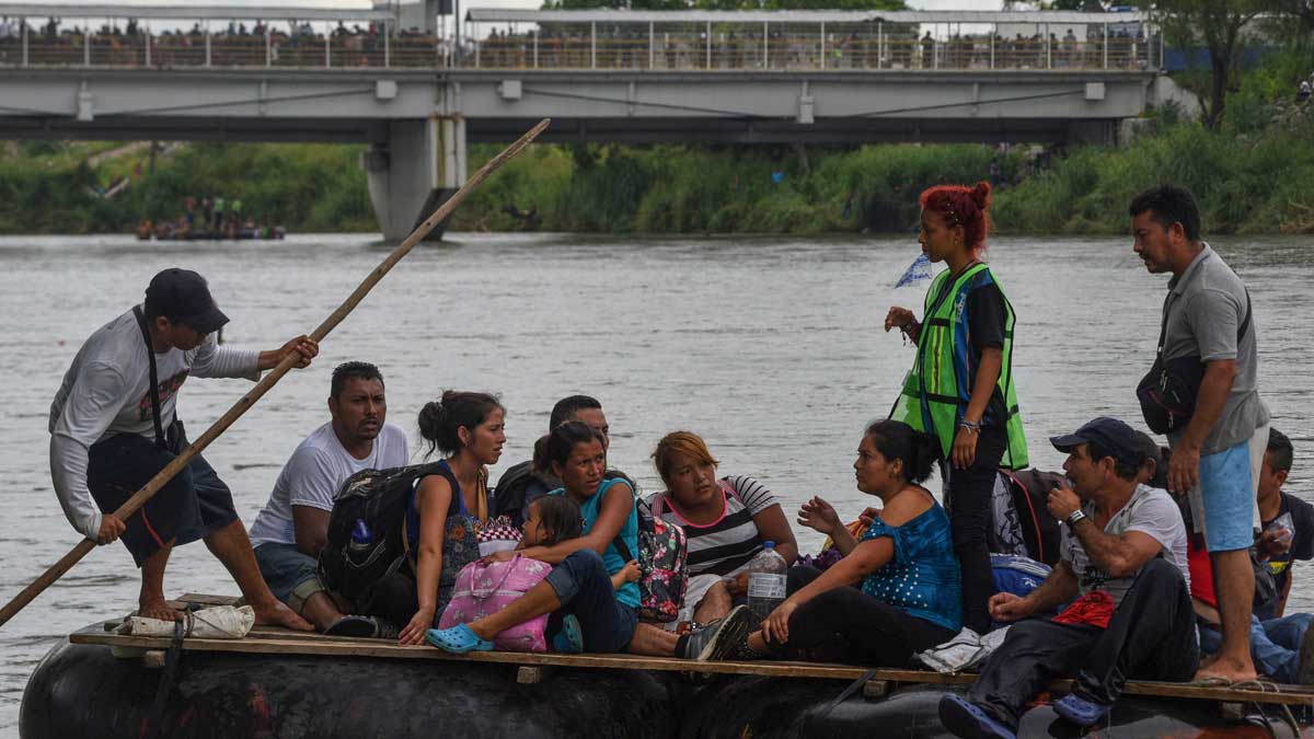 Presidente de Honduras llega a Guatemala para abordar plan migratorio - migrantes-honduras