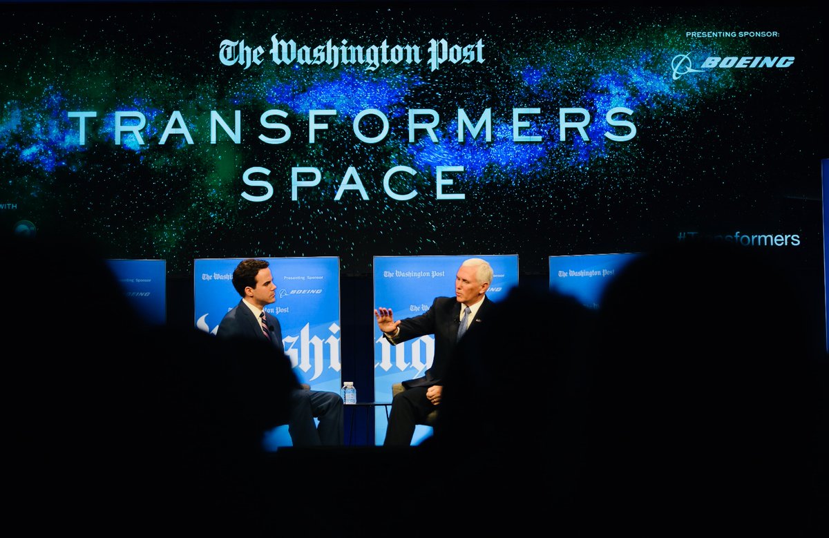 Mike Pence asegura que caravana migrante está financiada por Venezuela