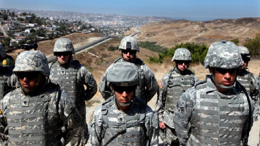 Trump elevaría a 15 mil número de militares en frontera con México
