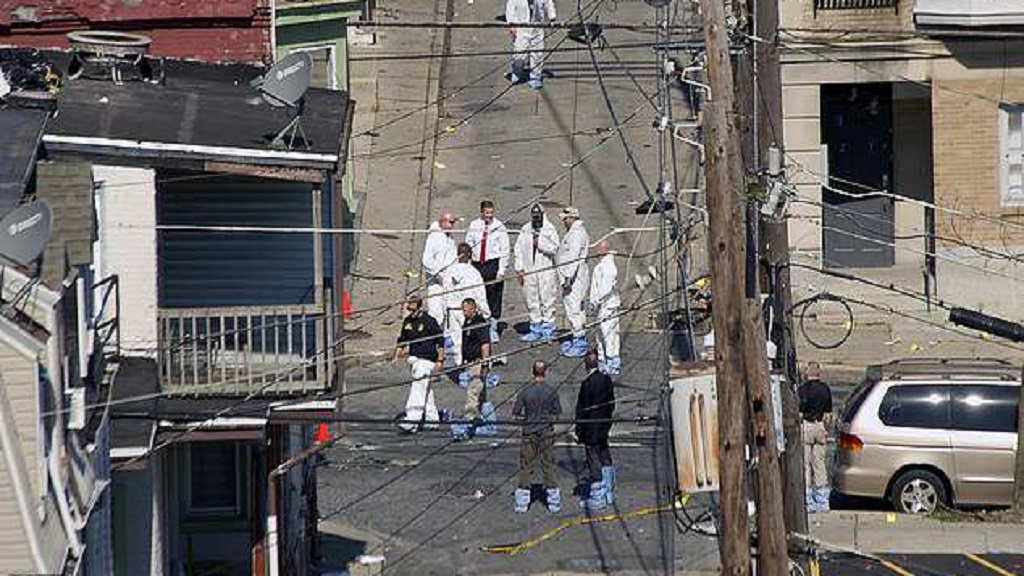 #Video Misteriosa explosión de auto mata a tres en Pennsylvania - misteriosa-explosion-de-auto-mata-a-tres-hombres-en-pennsylvania