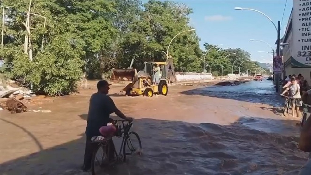 Continúa la emergencia en Nayarit, tras inundaciones que dejó Willa - nayarit-inundacion