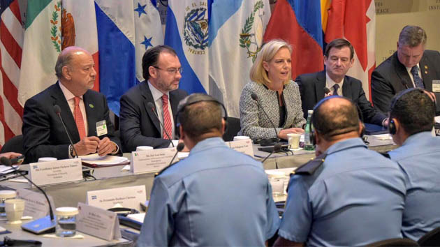 EE.UU. llama a Centroamérica a disuadir a migrantes