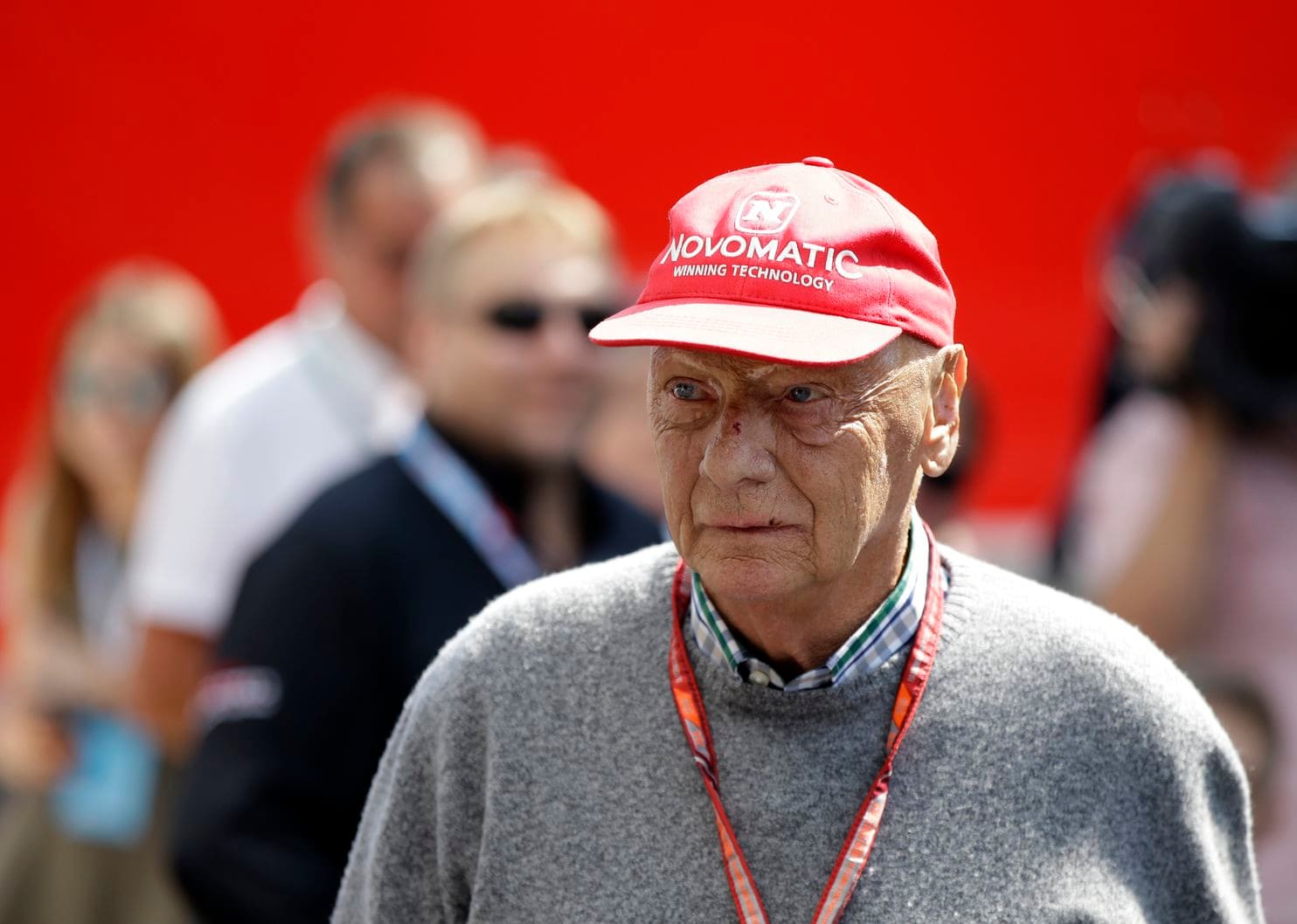Niki Lauda sale del hospital tras recibir transplante de pulmón - niki-lauda