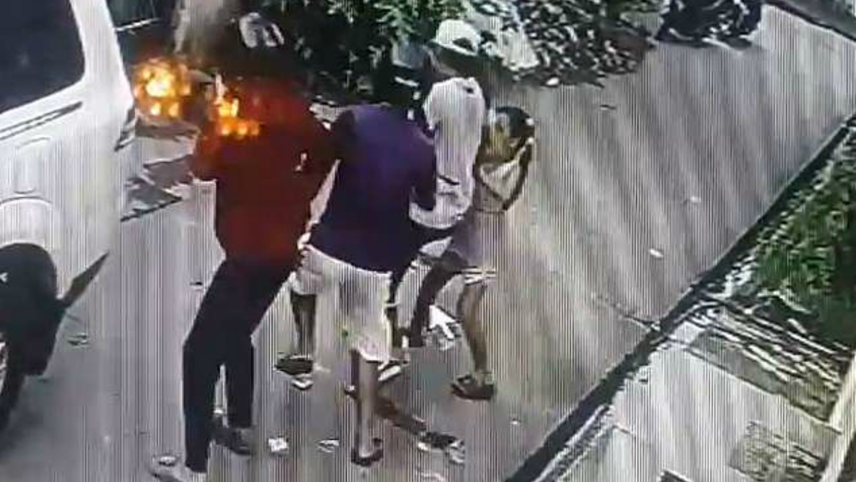 #Video Niña intenta detener a grupo de ladrones en Filipinas #Video Niña intenta detener a grupo de ladrones en Filipinas