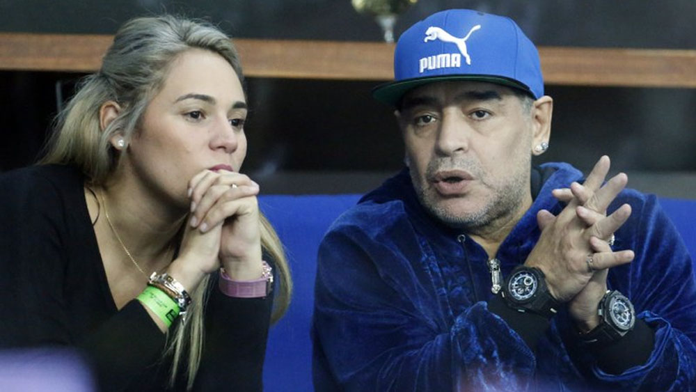 Pareja de Maradona jugaría en equipo femenil de Dorados