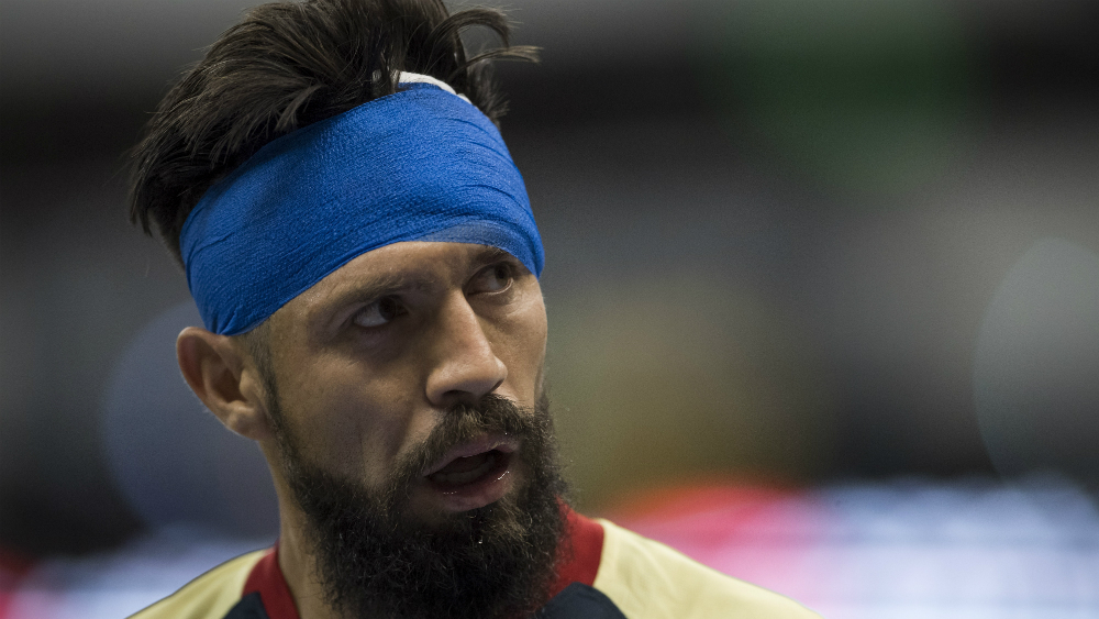 Oribe Peralta mostró las ‘huellas de la batalla’ tras el Clásico Nacional