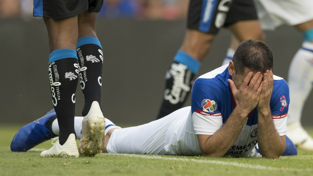 Querétaro sorprende a un Cruz Azul lleno de dudas