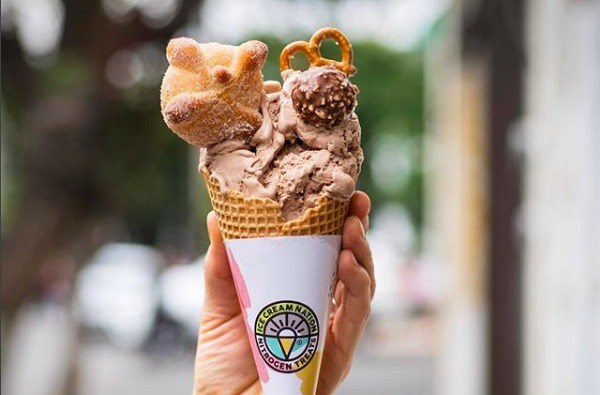 Nuevas versiones de pan de muerto para probar esta temporada - pan-de-muerto-helado