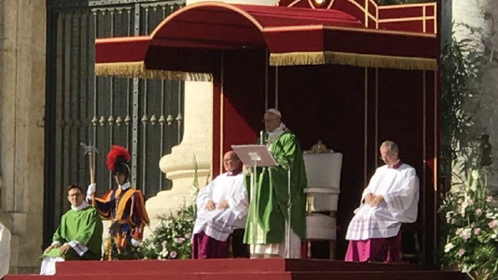 Papa Francisco llama a transformar la iglesia para recuperar a jóvenes - papa-francisco-inaugura-sinodo-de-obispos