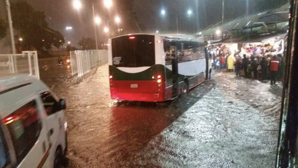 Lluvia deja severas afectaciones en el norte de la capital