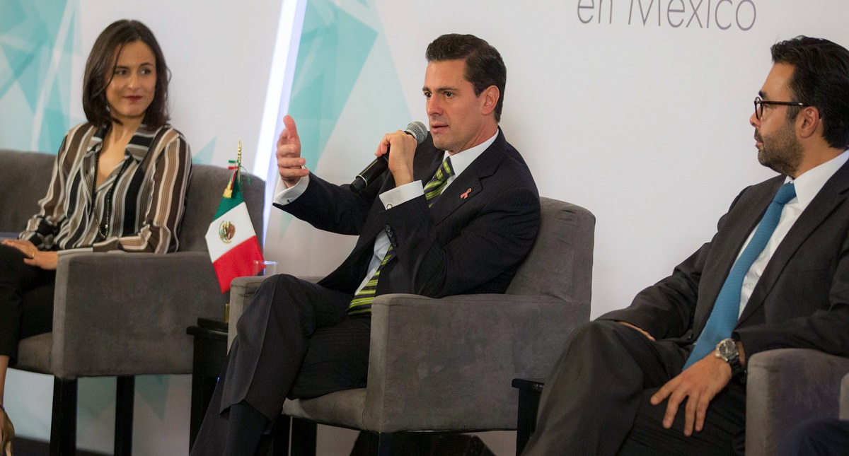 Peña Nieto pide a Cofece e IFT no “espantarse” si no les aplauden