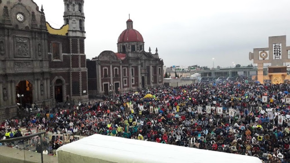 Arriba la primer peregrinación de la temporada a la Basílica - peregrinacion-varonil-de-la-diocesis-de-celaya