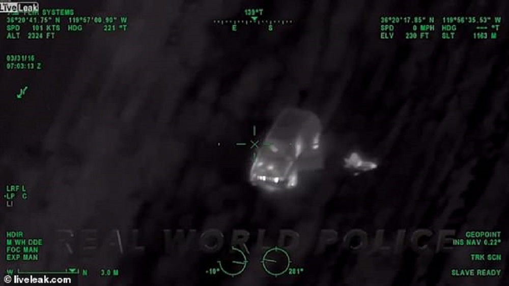 #Video Persecución policiaca termina con choque contra avión de combate