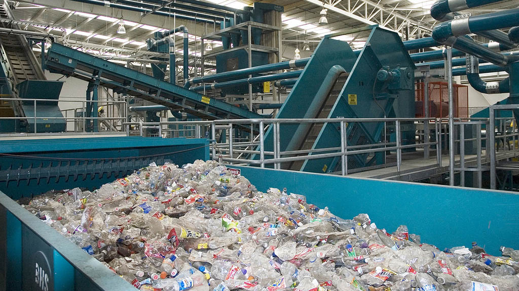 Buscan un 'Mundo sin Residuos' en el marco del Día contra el Cambio Climático - petstar-reciclaje-pet-2