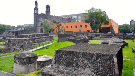 Tlatelolco, ¿el lugar de las tragedias? - plaza-de-las-tres-culturas