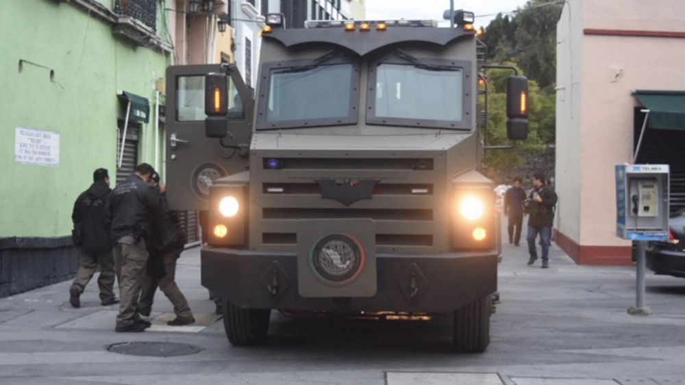 Operativo de PGR en Plaza Garibaldi deja dos detenidos - plaza-garibaldi-operativo-2