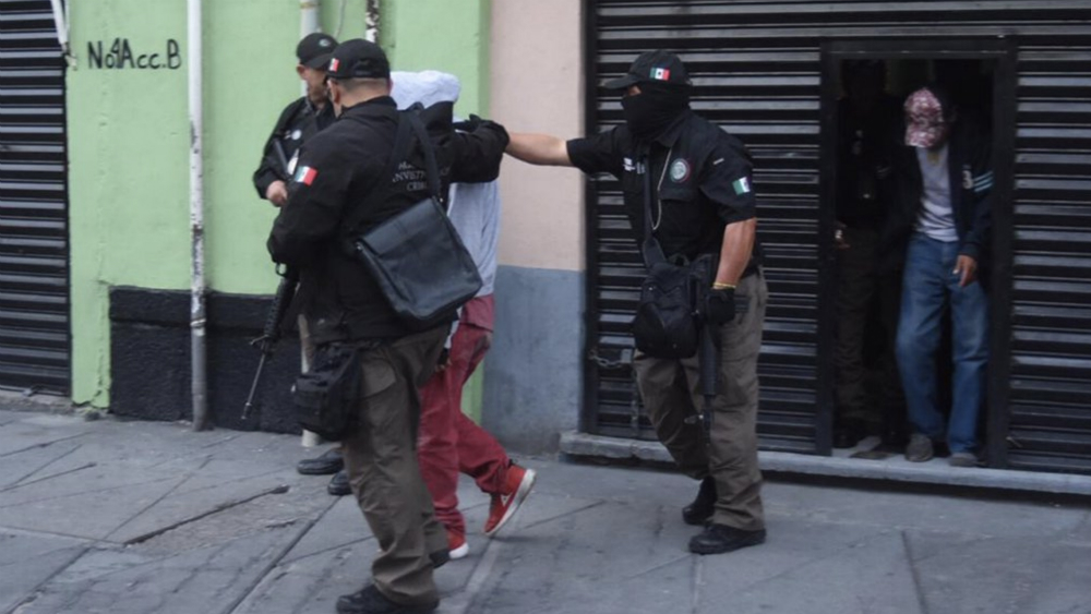 Operativo de PGR en Plaza Garibaldi deja dos detenidos