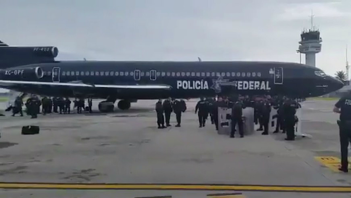 #Video Policías federales llegan a Chiapas por caravana migrante