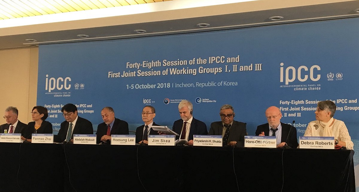 Aumento de temperatura presume grave riesgo para animales y economías - presentacion-del-informe-sobre-aumento-de-temperatura-en-el-mundo