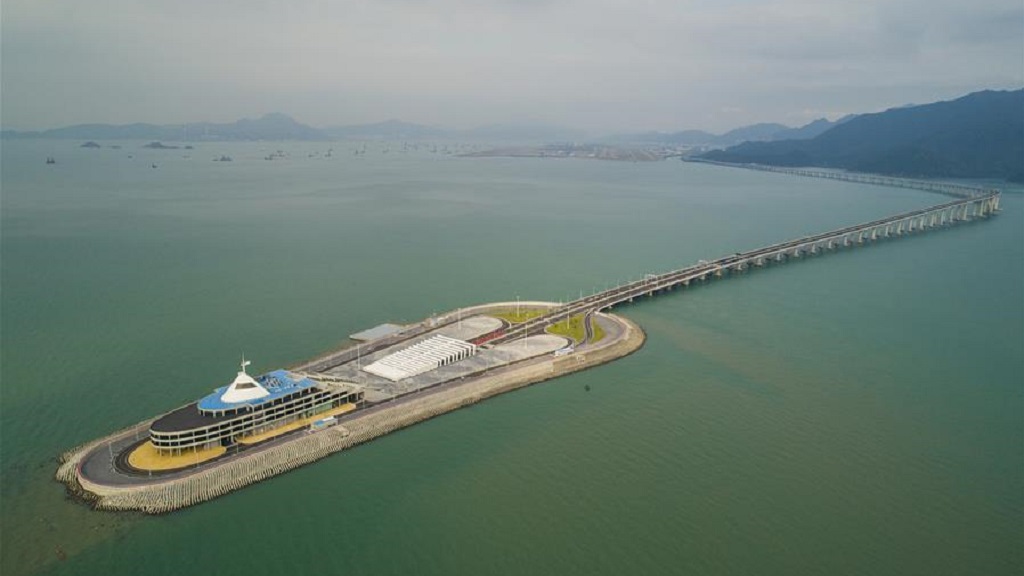 Inauguran el puente más largo del mundo en China - puente-hong-kong-zhuhai-macao