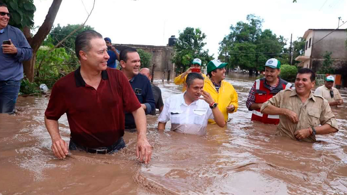 Realizan labores de rescate y limpieza en Sinaloa tras impacto de Willa