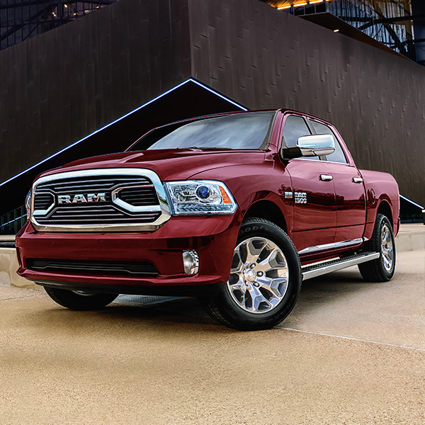Llaman a revisión camionetas RAM por falla en seguros - ram-1500