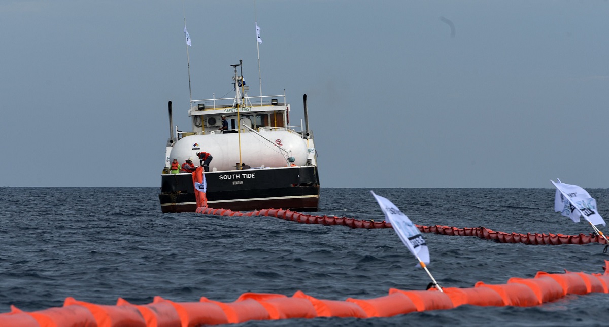 Recolectan con embarcación toneladas de basura en el Caribe hondureño - recolectan-con-embarcacion-toneladas-de-basura-en-el-caribe-hondureno