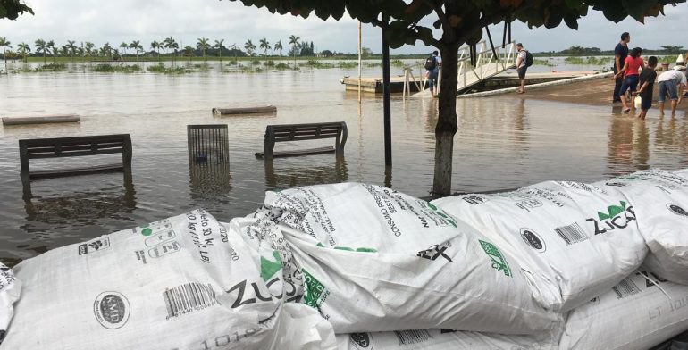Se desborda el río Papaloapan en Veracruz - rio-papaloapan1