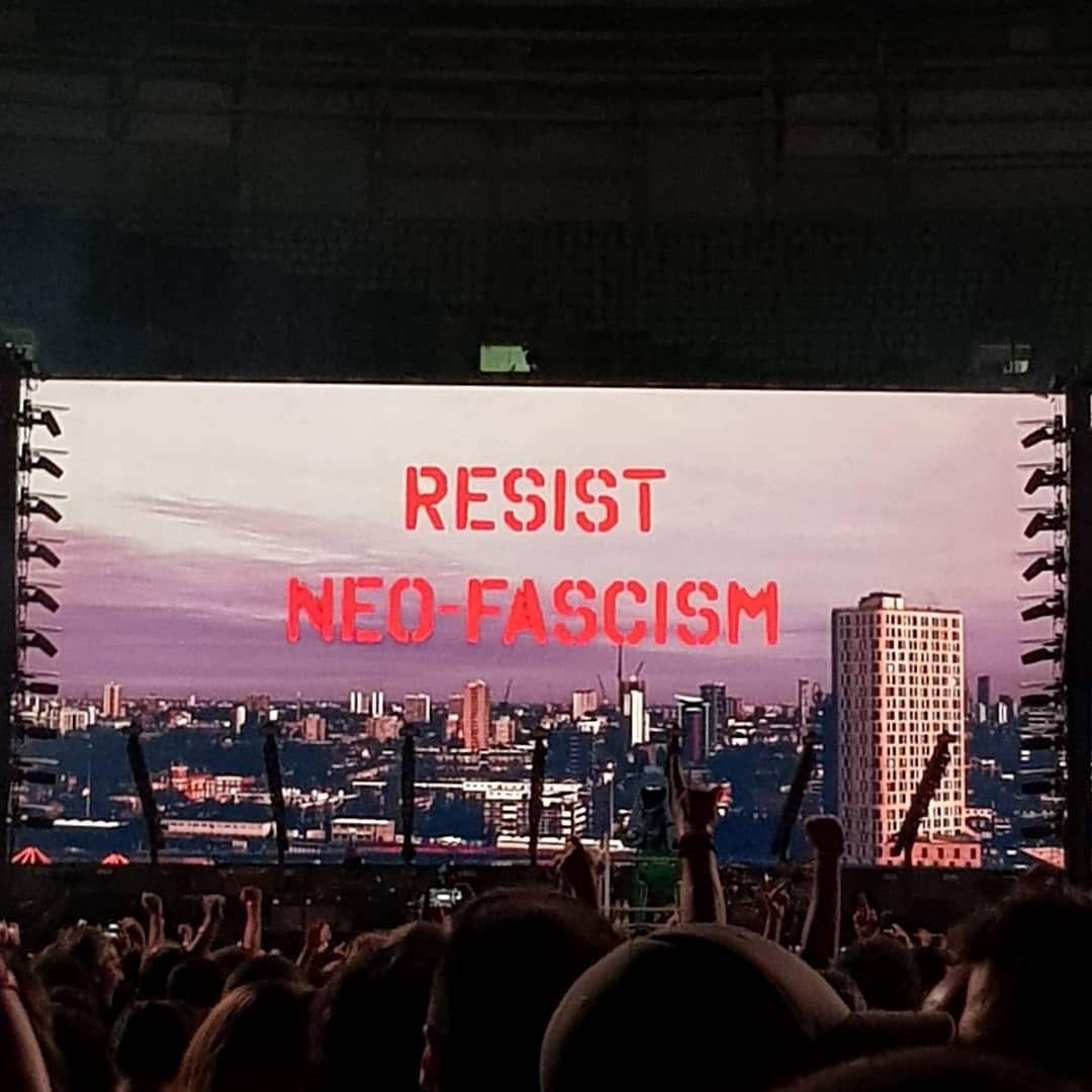 Roger Waters llama neofascista a Bolsonaro durante concierto en Brasil - roger-waters-brasil