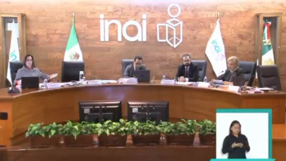 Ordenan a Pemex transparentar recursos de oficinas de comercio exterior - sesion-del-inai-contra-pemex