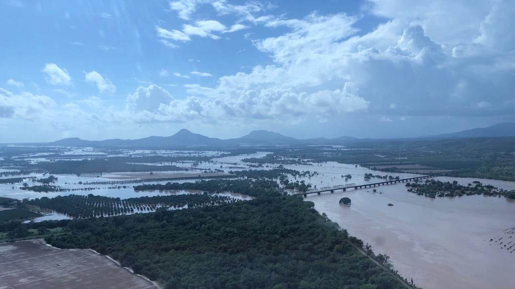Willa deja inundaciones y comunidades incomunicadas en Sinaloa