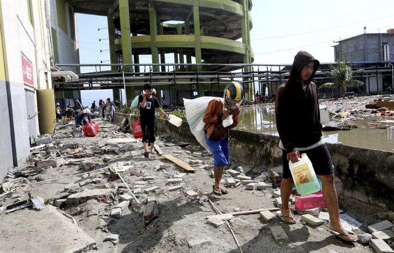 Suman más de mil 400 muertos por sismo y tsunami en Indonesia - sismo-tsunami-indinesia2