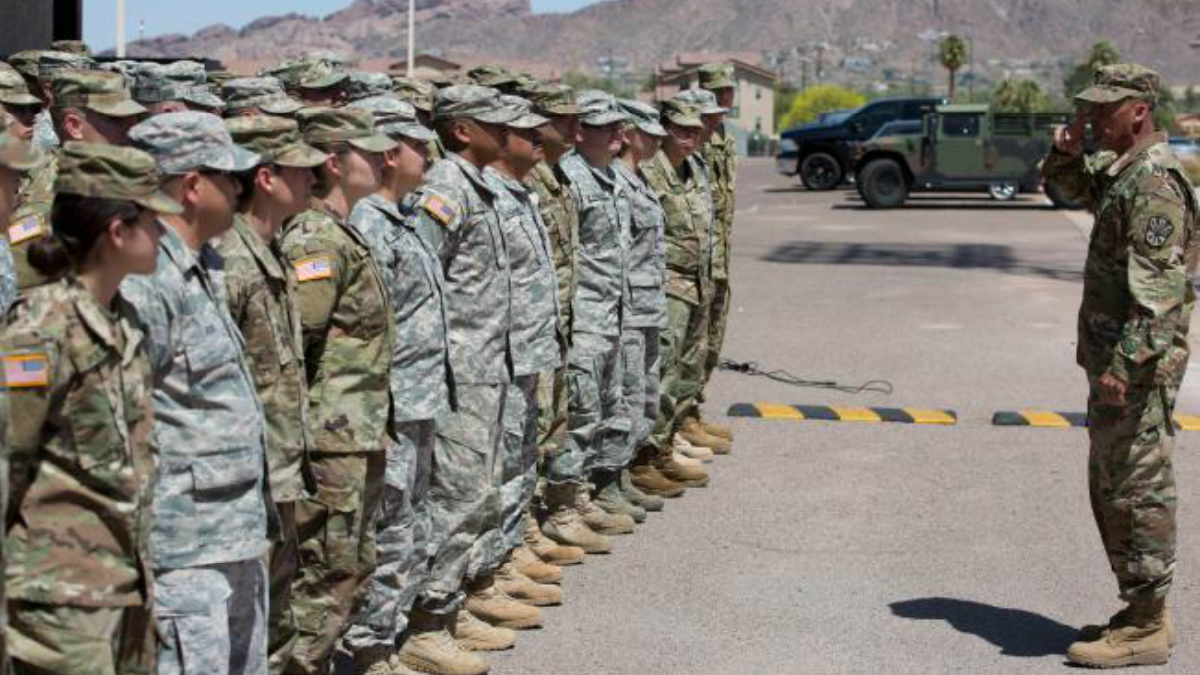 Soldados de EE.UU. llegan a frontera con México para detener migrantes - soldados-frontera-mexico-ee