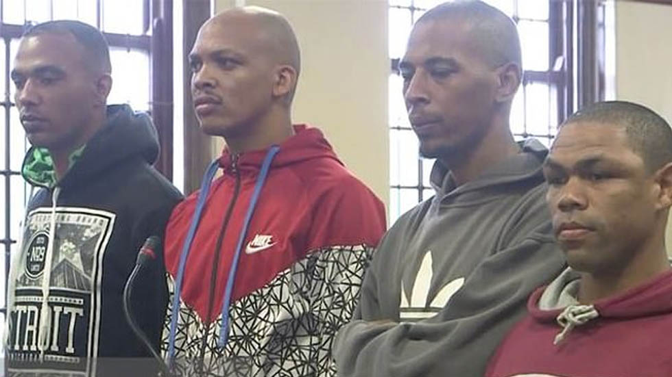 #Video Sujetos secuestran a estudiante en Sudáfrica - sudafrica-sujetos-mujer-secuestro-2