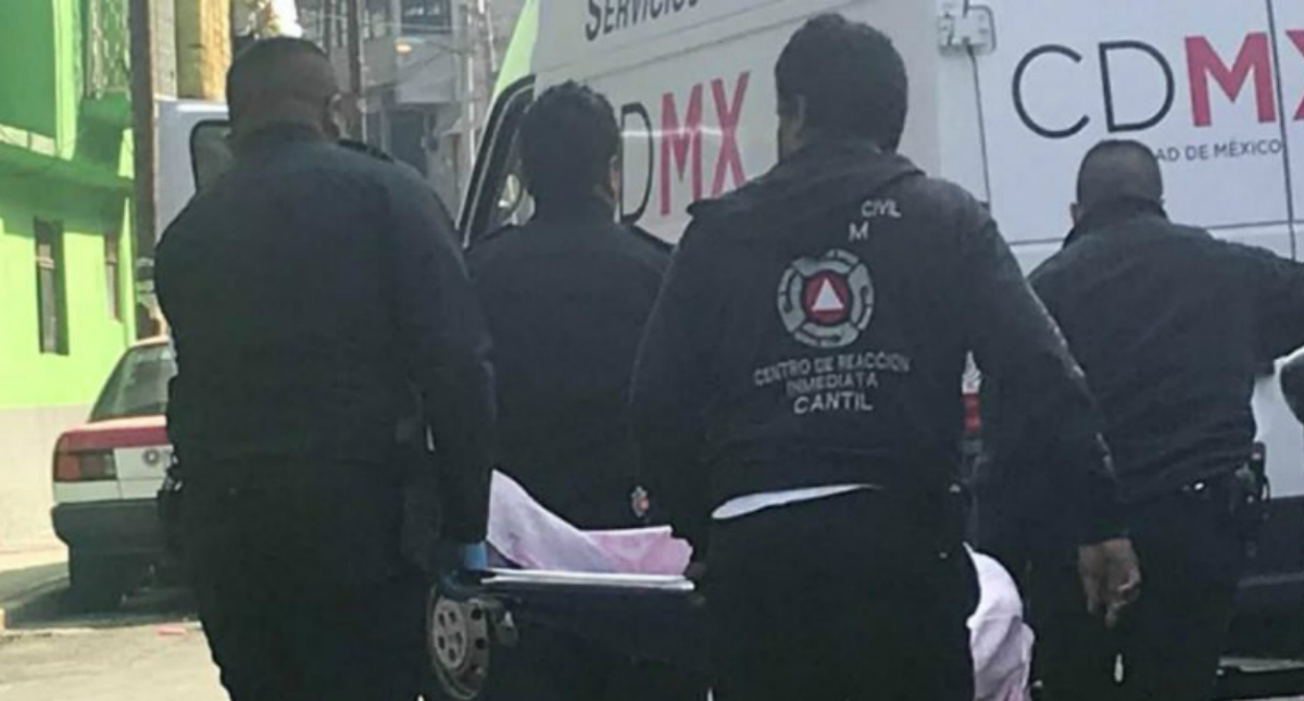 Tardan horas en recoger el cuerpo de hombre asesinado en GAM