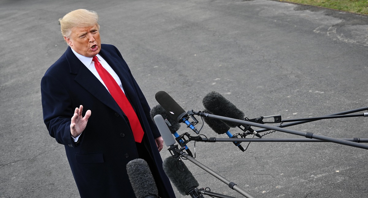 Trump elevaría a 15 mil número de militares en frontera con México - trump-casa-blanca-1