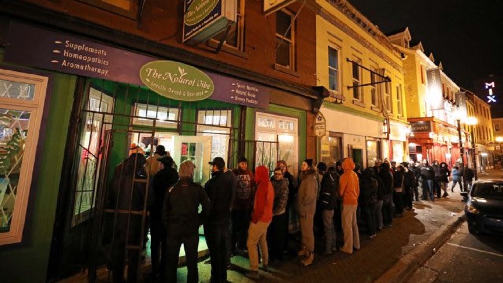 Legalización de la mariguana en Canadá aumentó número de empleos