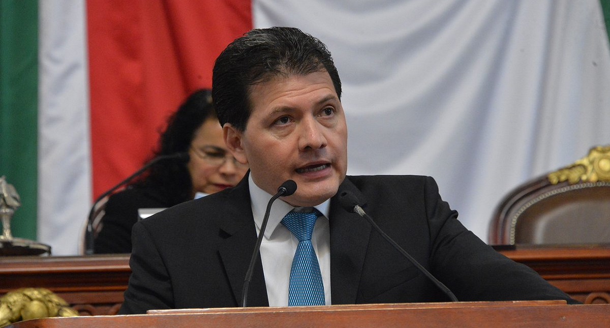 Plantean Ley de Cementerios en la Ciudad de México - victor-hugo-lobo