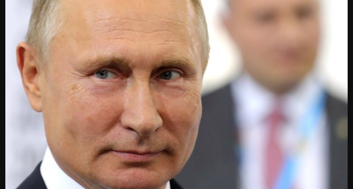 Putin respalda idea de Macron de crear un ejército europeo