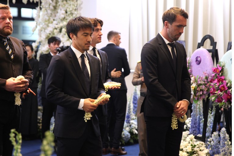 El Leicester City despide a su dueño, Vichai Srivaddhanaprabha - 000-1ak3ug