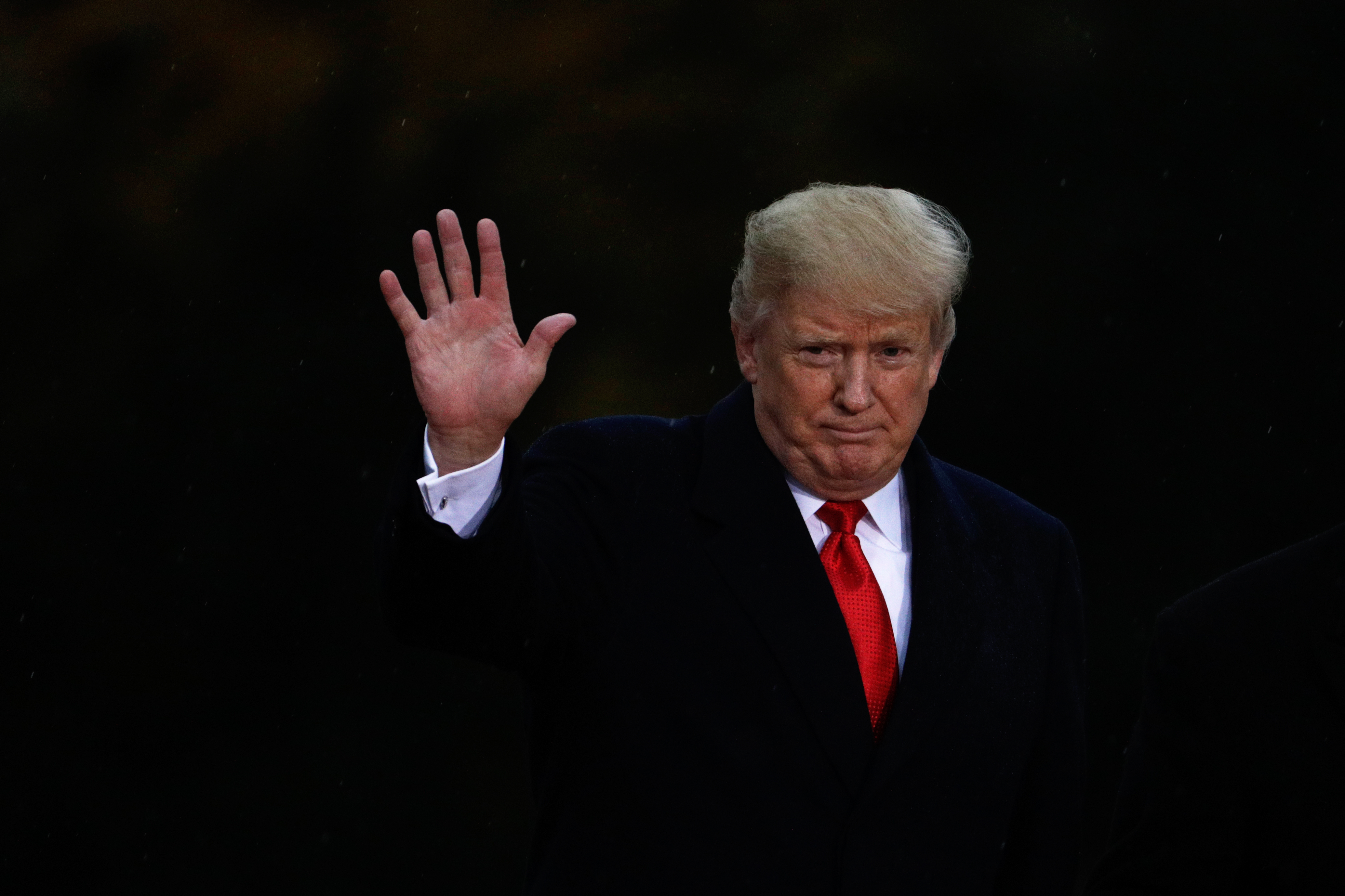 Jesús Ramírez desmiente asistencia de Trump a toma de protesta de AMLO Jesús Ramírez desmiente asistencia de Trump a toma de protesta de AMLO