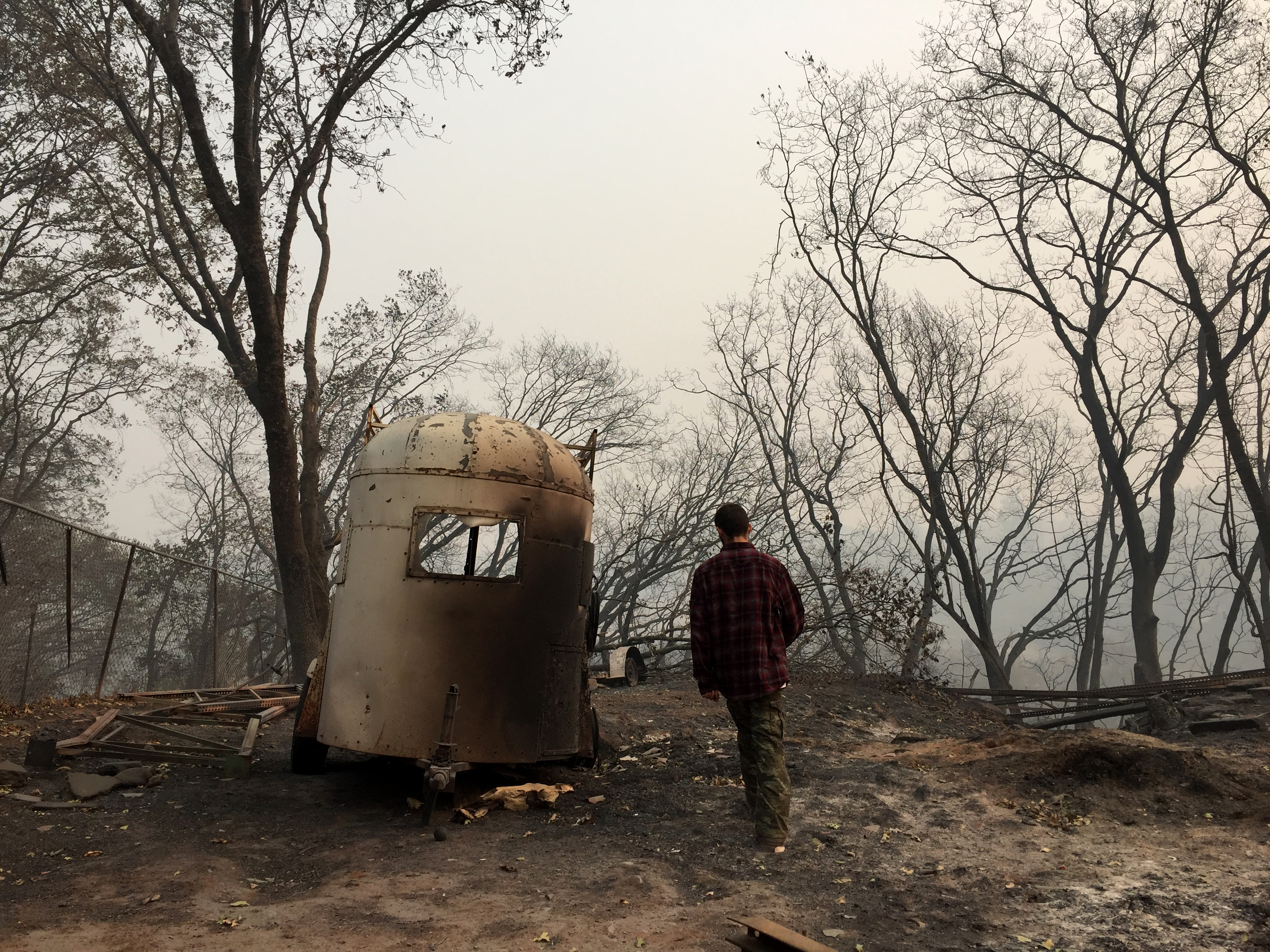 Suman 66 muertos por incendios en California - 000-1av8y9