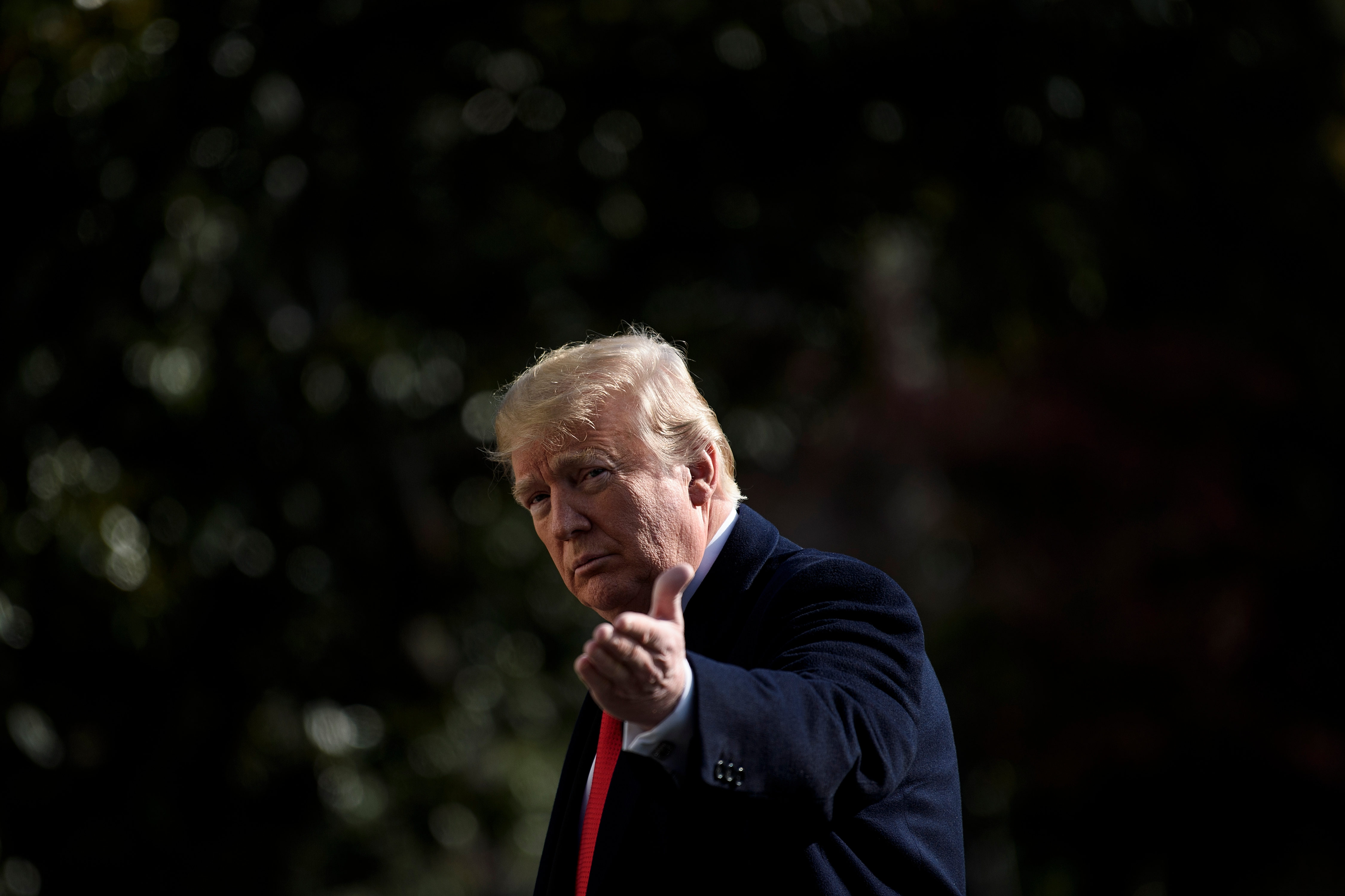 Trump niega colusión con Rusia tras revelaciones en la investigación